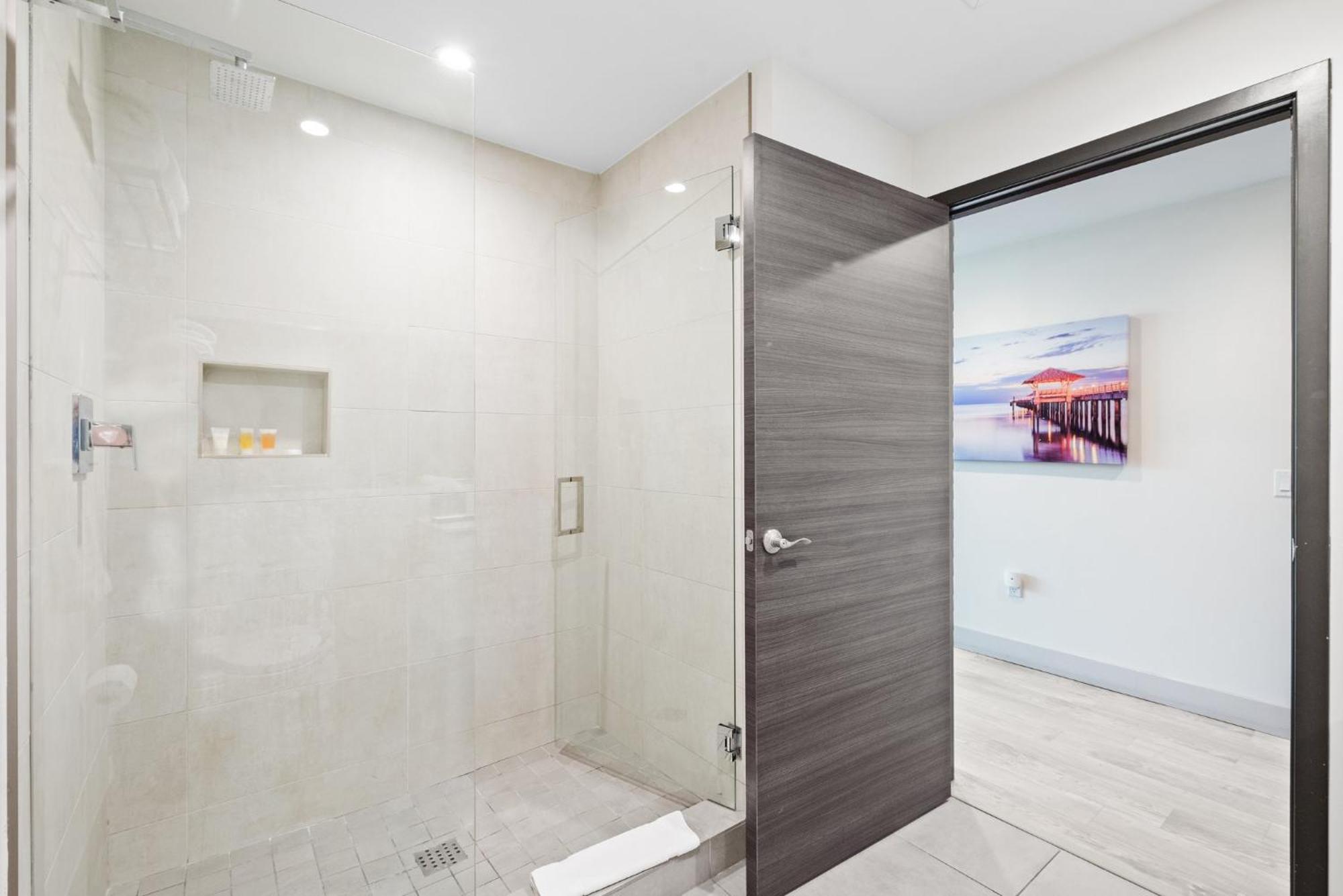 Hollywood Studios Condo Costa ภายนอก รูปภาพ